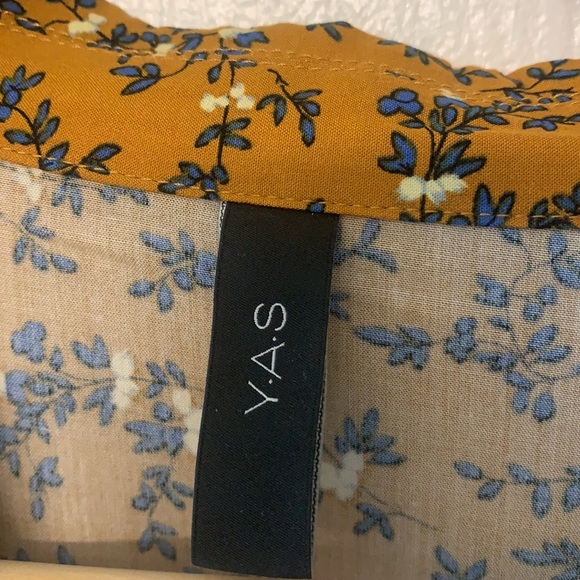 Y.A.S. Floral Shirt Dress. - Picture 2 of 4